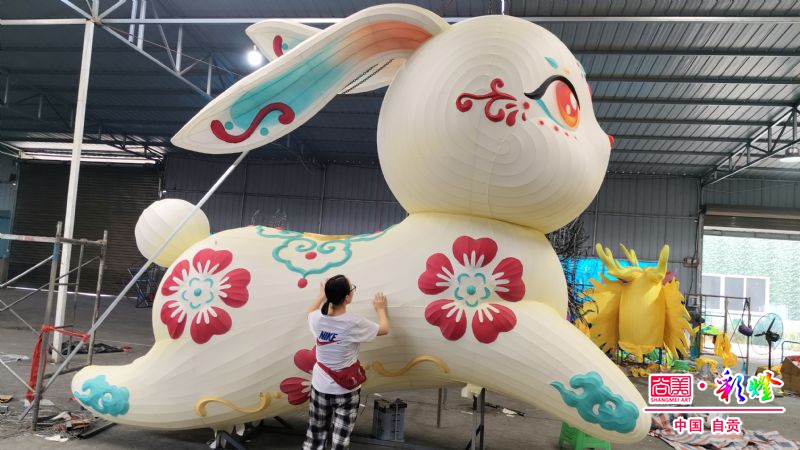 匠心筑灯华 光影耀九州 —— 自贡尚美彩灯，点亮文旅与节庆的璀璨未来